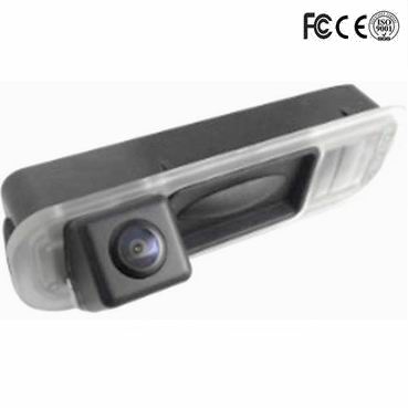 Штатная камера заднего вида Intro VDC-103 для Ford Focus (2012+) в ручку с подсветкой